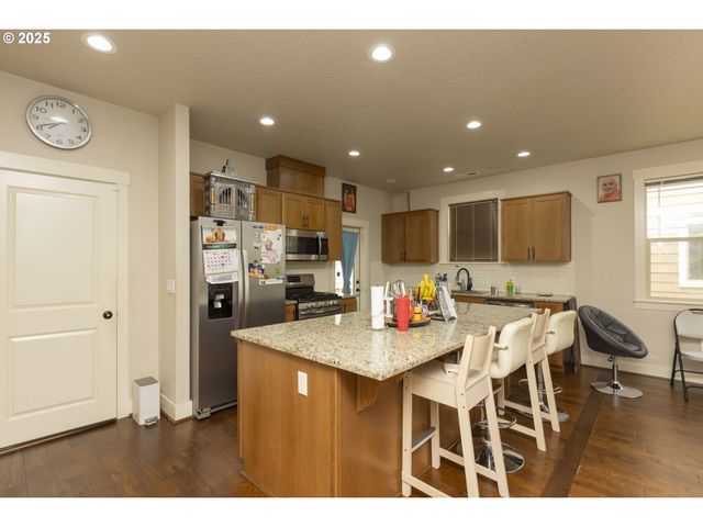 15092 Nw OLIVE St, Portland, OR 97229