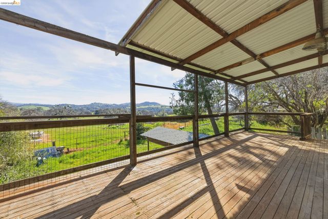 16129 Jacksonville Rd, Jamestown, CA 95327