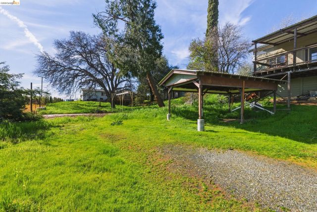 16129 Jacksonville Rd, Jamestown, CA 95327