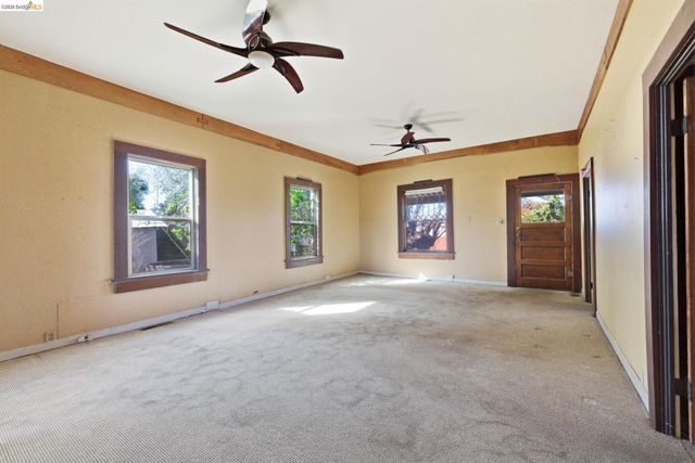 16129 Jacksonville Rd, Jamestown, CA 95327