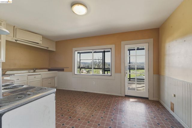 16129 Jacksonville Rd, Jamestown, CA 95327