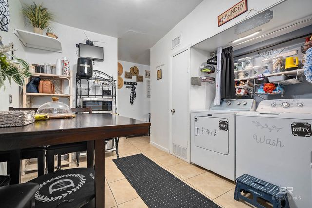 2004 W Beau Terra Drive, Mobile, AL 36618