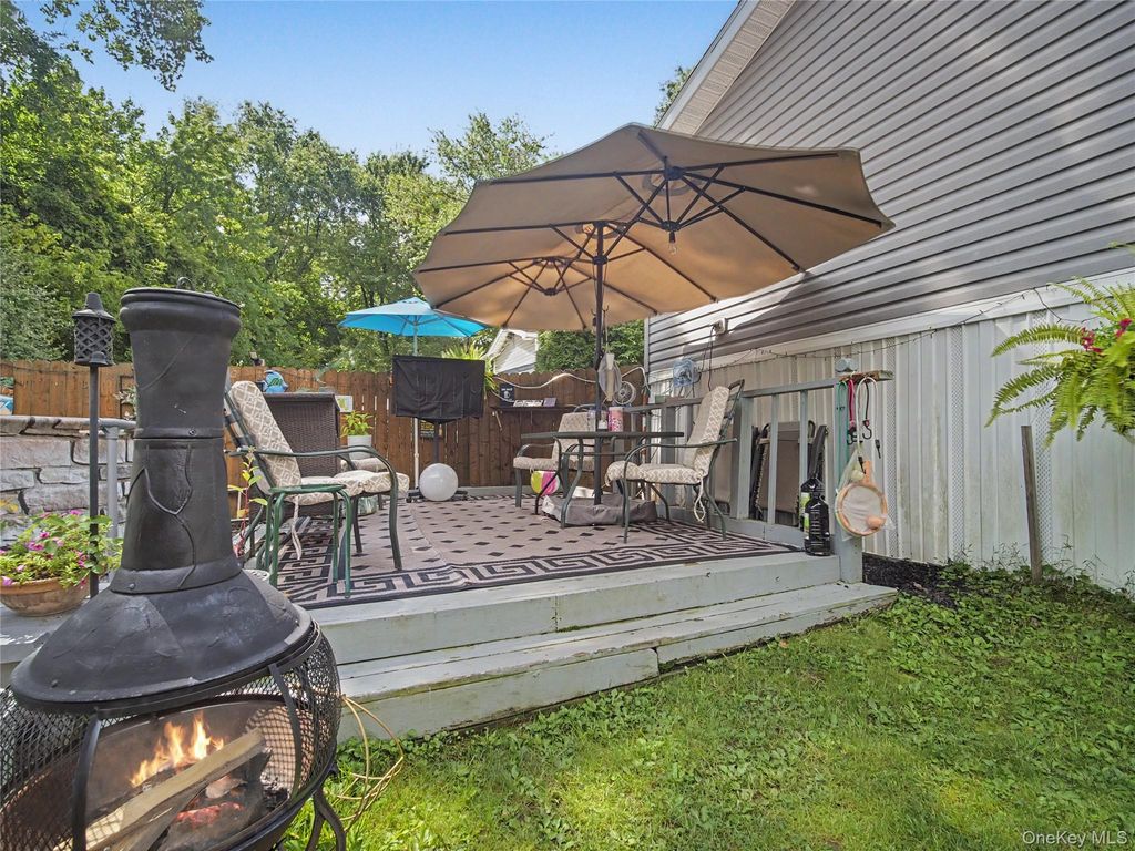 6 Hopf, Nanuet, NY 10954 — photo 2