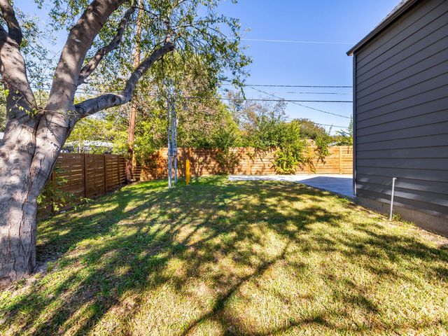 6620 Isabelle DR B, Austin, TX 78752