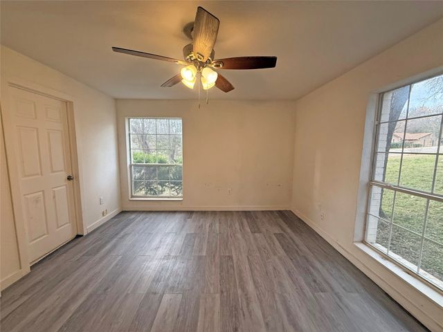 3516 Rio Grande Circle, Dallas, TX 75233