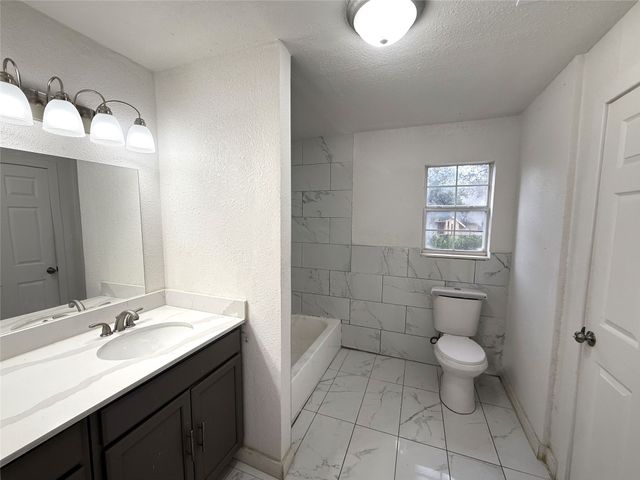 3516 Rio Grande Circle, Dallas, TX 75233