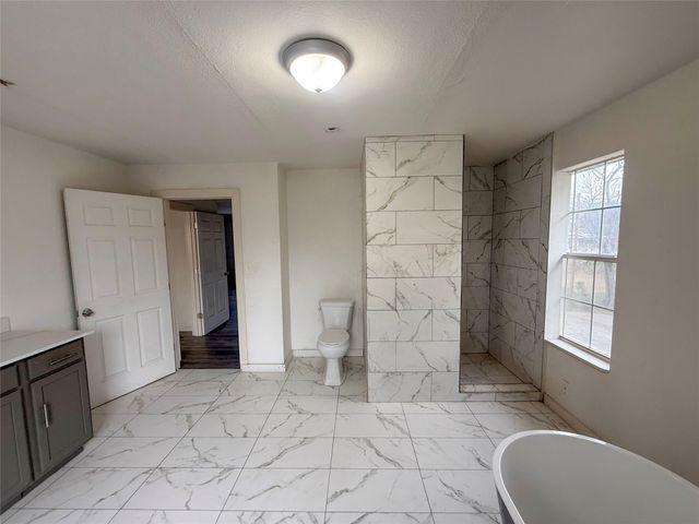 3516 Rio Grande Circle, Dallas, TX 75233