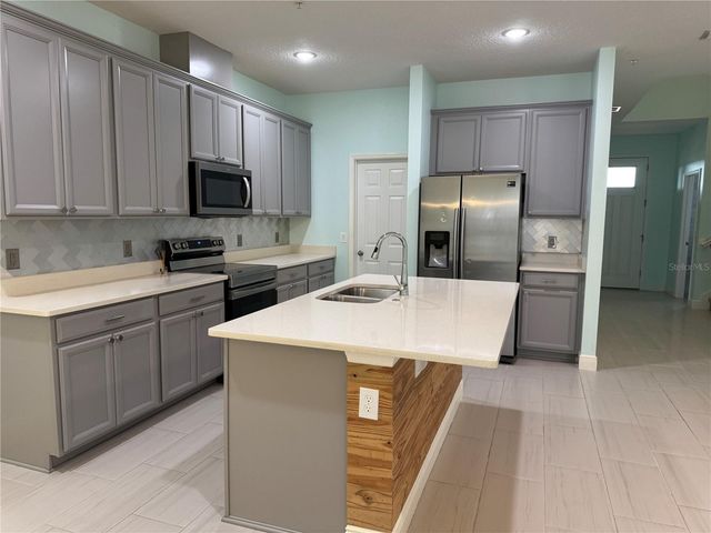 9743 AMBER CHESTNUT WAY, Winter Garden, FL 34787