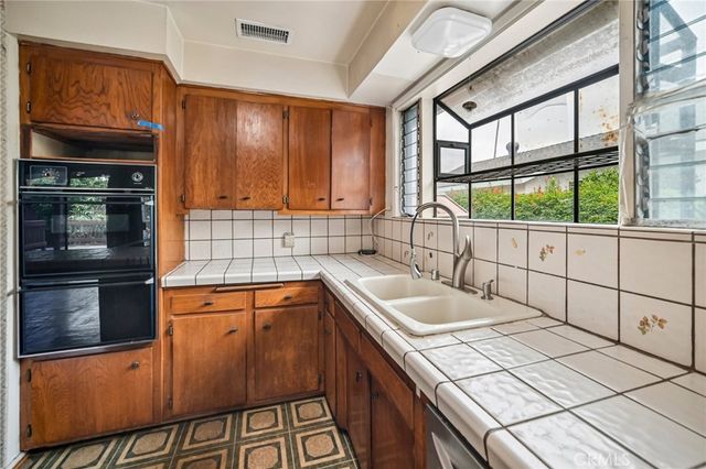 14860 Novice Street, North Hills, CA 91343