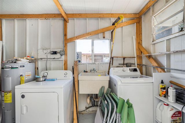 210 ROMA ROAD, Venice, FL 34285