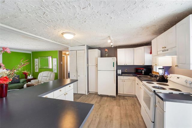 210 ROMA ROAD, Venice, FL 34285