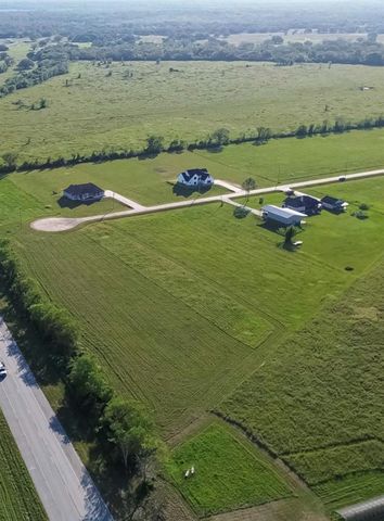 1793 Apache Trail, Angleton, TX 77515
