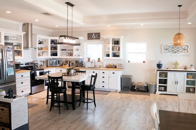 298 Lcr Redbud A, Mexia, TX 76667