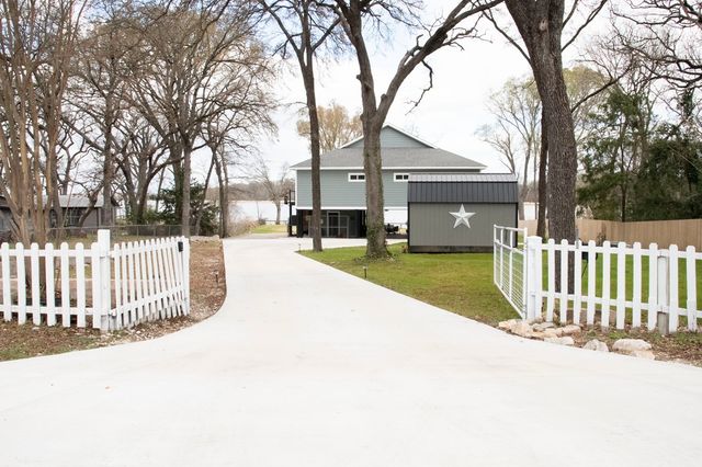 298 Lcr Redbud A, Mexia, TX 76667