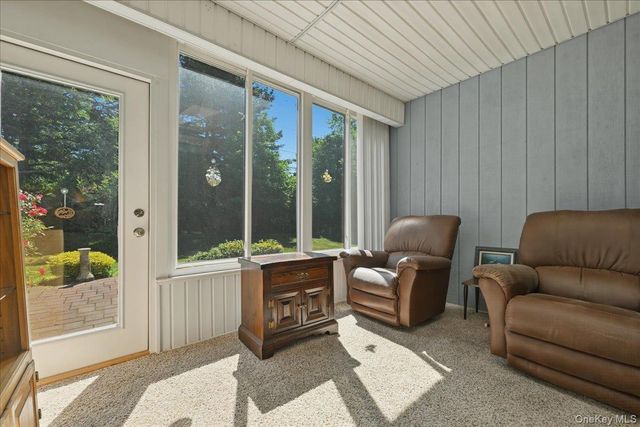 90 Knolls Drive, Stony Brook, NY 11790