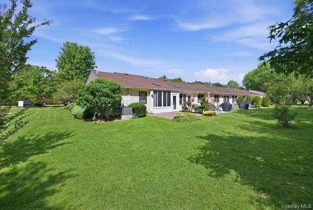 90 Knolls Drive, Stony Brook, NY 11790