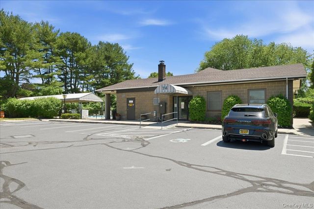 90 Knolls Drive, Stony Brook, NY 11790