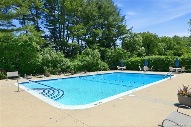 90 Knolls Drive, Stony Brook, NY 11790