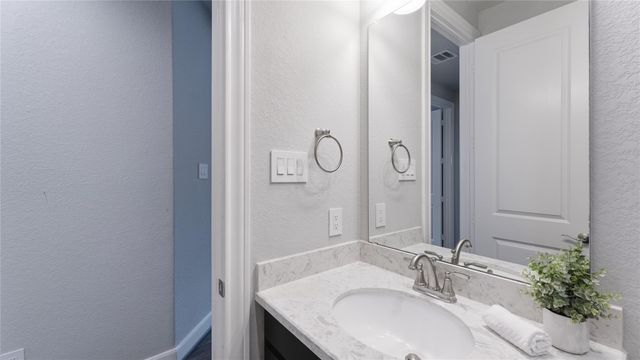 12215 Forest Villas Lane, Conroe, TX 77304