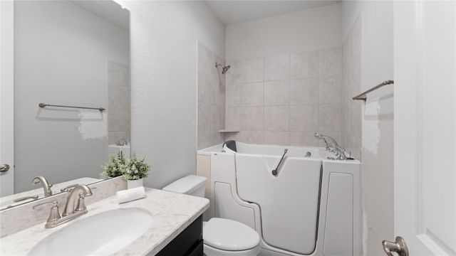 12215 Forest Villas Lane, Conroe, TX 77304