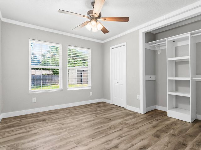 4513 Donnelly Avenue, Fort Worth, TX 76107