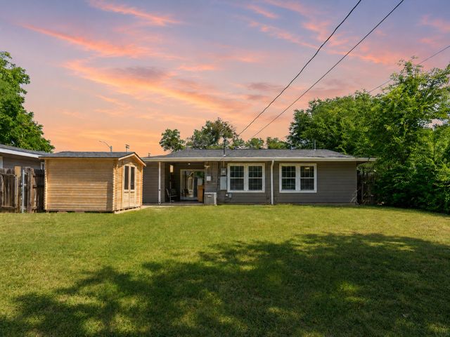 4513 Donnelly Avenue, Fort Worth, TX 76107