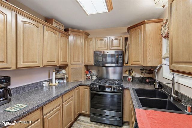 7463 Tana Circle, Anchorage, AK 99504