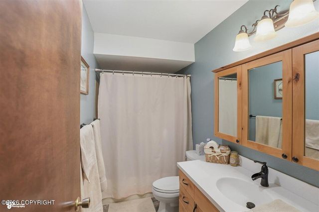 7463 Tana Circle, Anchorage, AK 99504