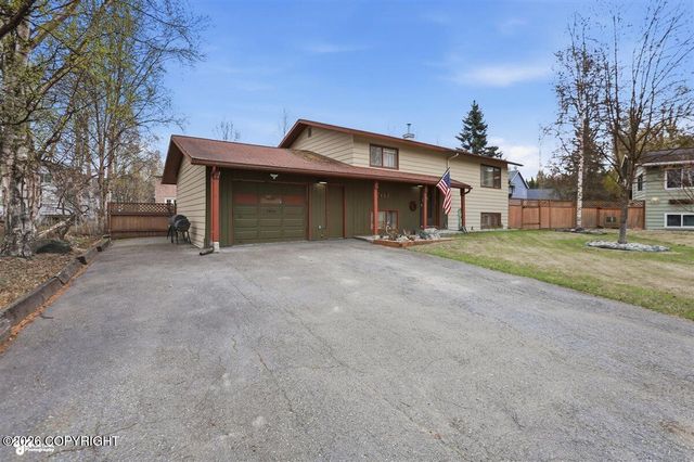7463 Tana Circle, Anchorage, AK 99504