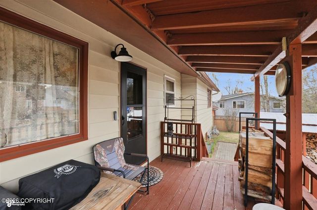 7463 Tana Circle, Anchorage, AK 99504