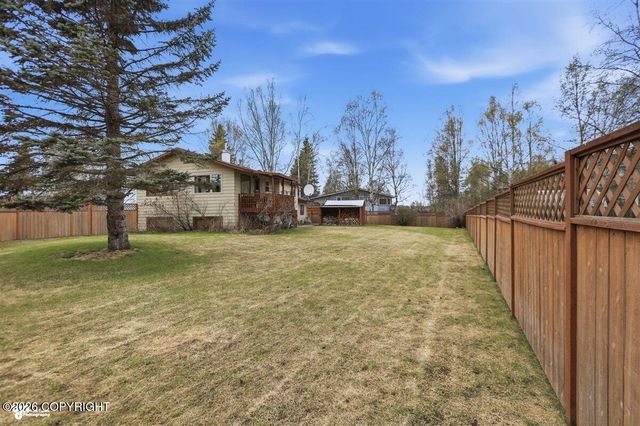 7463 Tana Circle, Anchorage, AK 99504