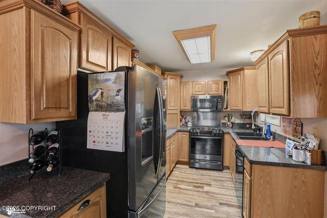 7463 Tana Circle, Anchorage, AK 99504