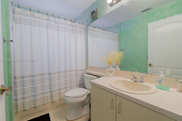 6618 Skipper Ter, Margate, FL 33063