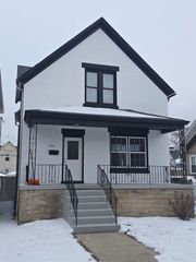 1711 Central Avenue, Whiting, IN 46394