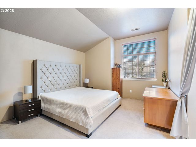 1556 Ne 27TH Ter, Gresham, OR 97030