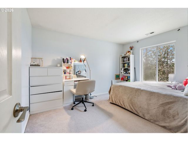 1556 Ne 27TH Ter, Gresham, OR 97030