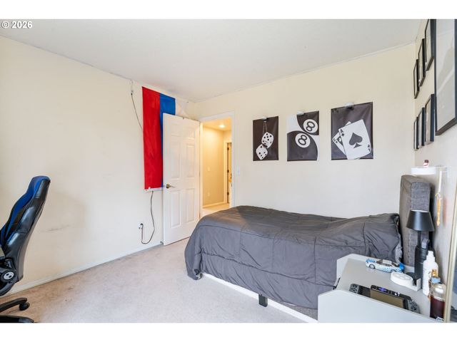 1556 Ne 27TH Ter, Gresham, OR 97030