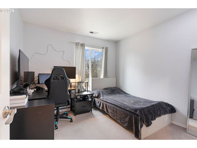 1556 Ne 27TH Ter, Gresham, OR 97030