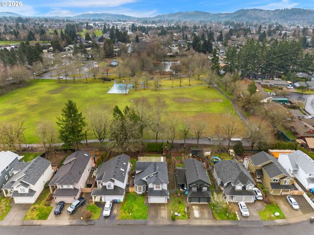 1556 Ne 27TH Ter, Gresham, OR 97030