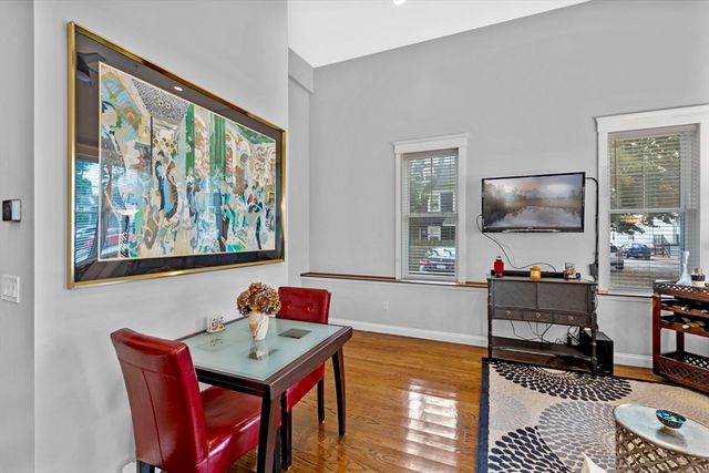 85 Bridge St 3, Salem, MA 01970