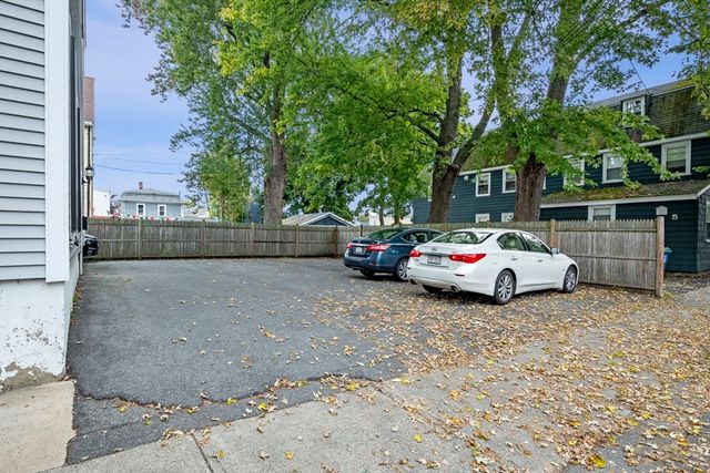 85 Bridge St 3, Salem, MA 01970