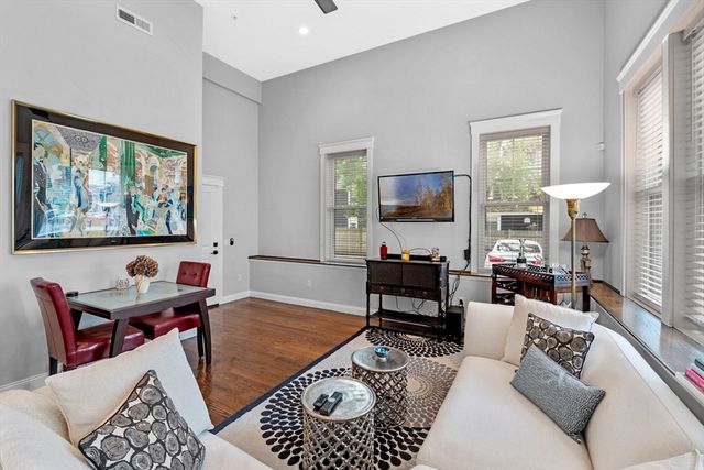 85 Bridge St 3, Salem, MA 01970