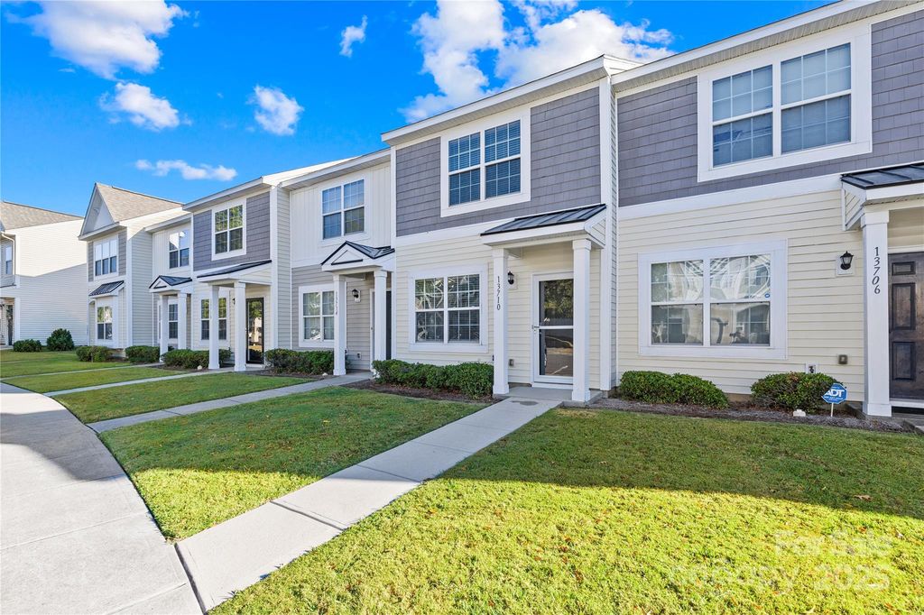 13710 Calloway Glen Drive, Charlotte, NC 28273