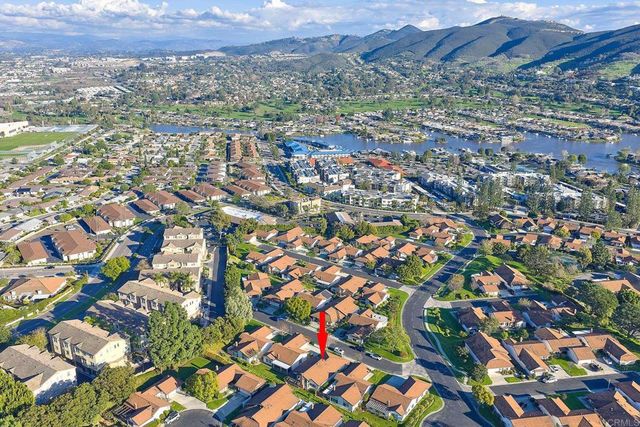 1128 Calle Del Baston, San Marcos, CA 92078