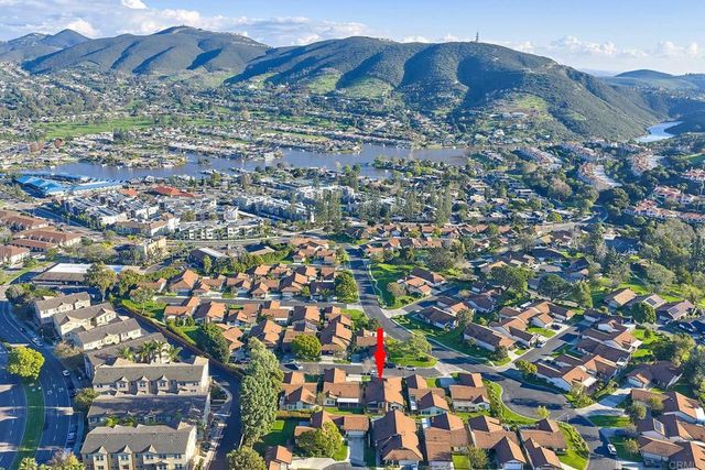 1128 Calle Del Baston, San Marcos, CA 92078