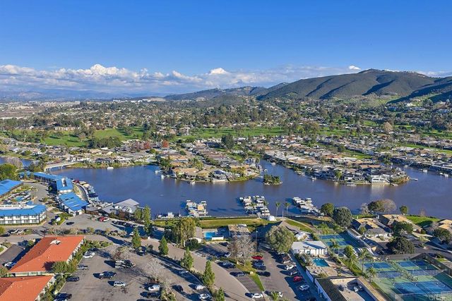 1128 Calle Del Baston, San Marcos, CA 92078