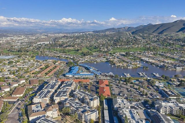 1128 Calle Del Baston, San Marcos, CA 92078