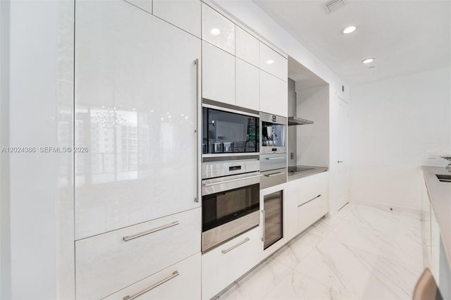17475 Collins Ave 1703, Sunny Isles Beach, FL 33160