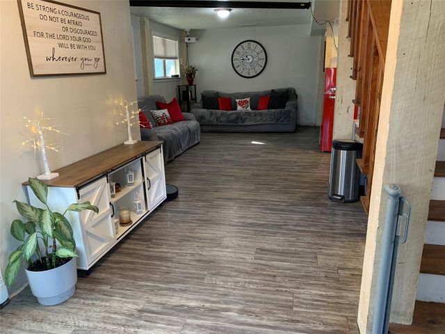 242 Club Park Court, East Tawakoni, TX 75472