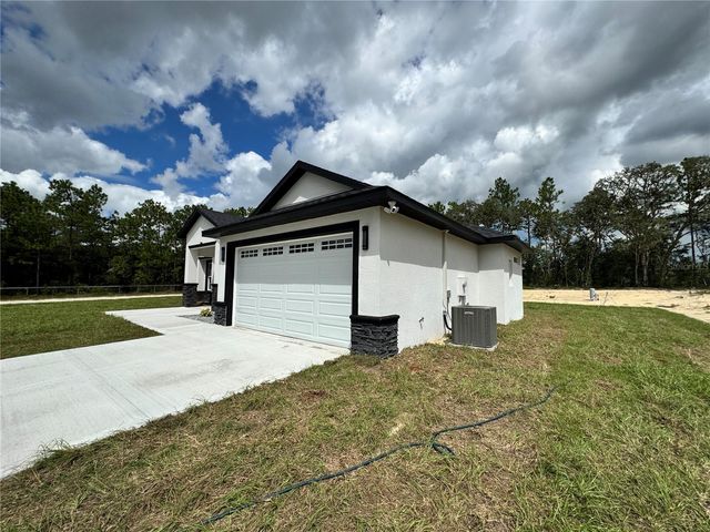 12423 SW 67TH LANE, Ocala, FL 34481
